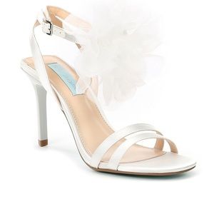 Blue by Betsey Johnson Yasmi Dress Sandals White